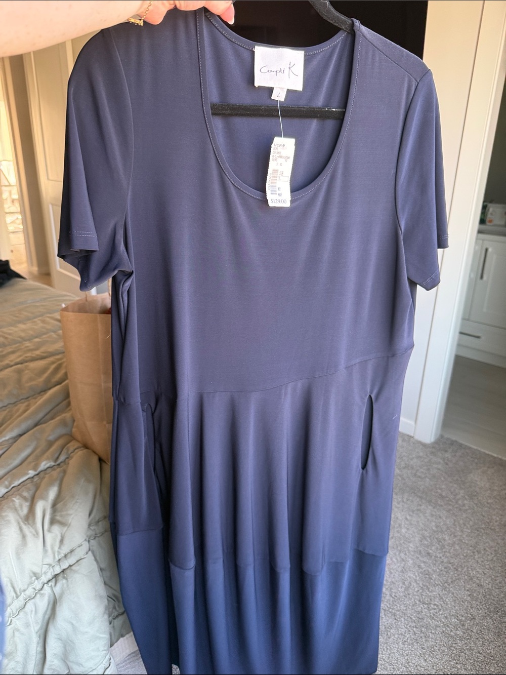 Classic Navy Short-Sleeve Midi Dress with Pockets - Picture 3 of 5